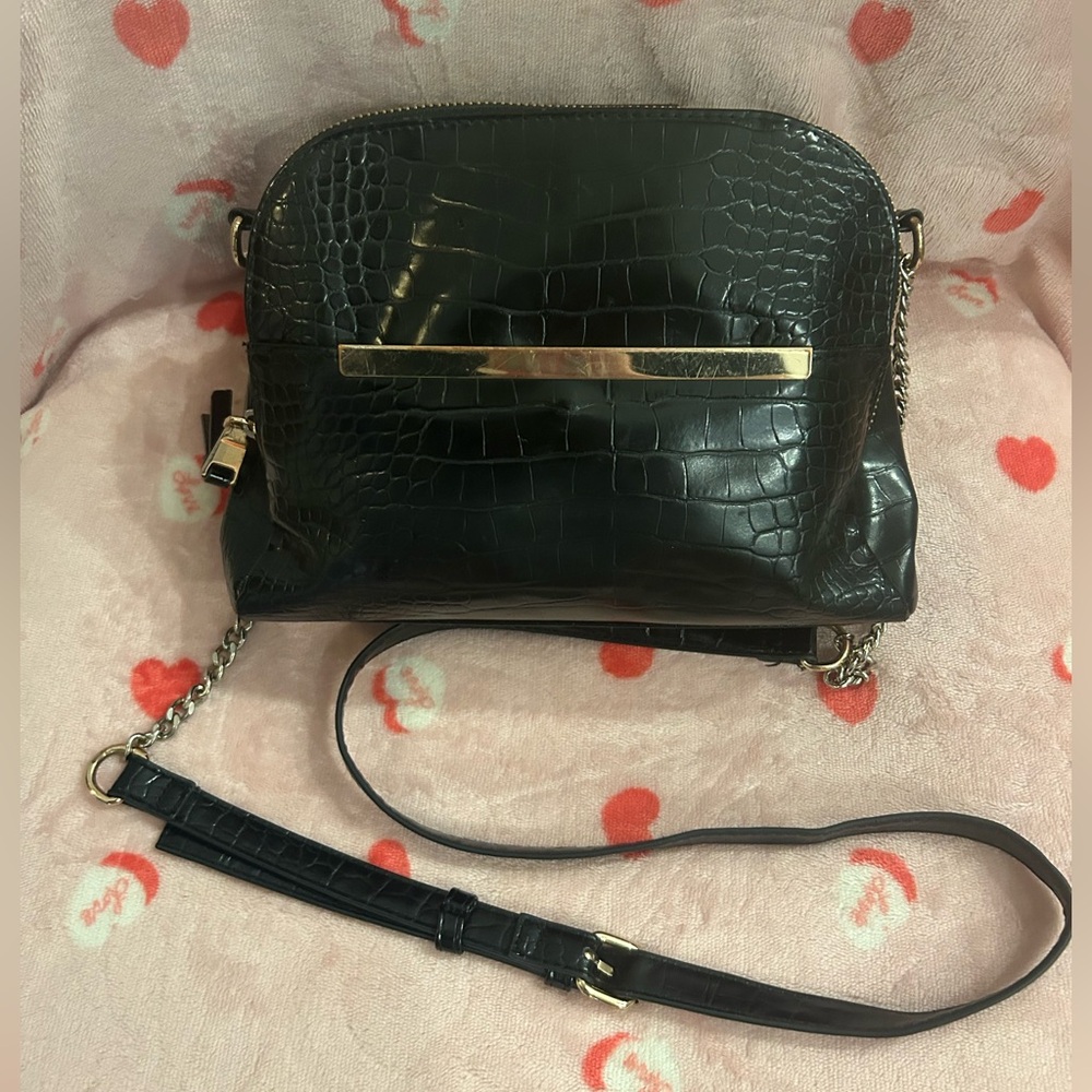 Black Croc-Texture Crossbody Bag with Gold Accent